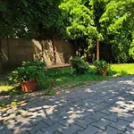 - Sloneczna Kamienica - Prywatny Parking Free! Apartment Czestochowa