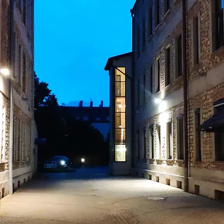 - Sloneczna Kamienica - Centrum - Prywatny Parking Free! - Klimatyzacja ! Апартаменты *