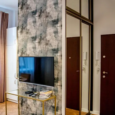 - Sloneczna Kamienica - Parking Free! Apartmán *