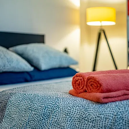 - Sloneczna Kamienica - Prywatny Parking Free! Appartement *