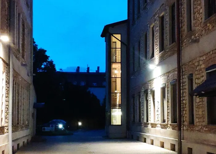 - Sloneczna Kamienica - Prywatny Parking Free! Appartement *