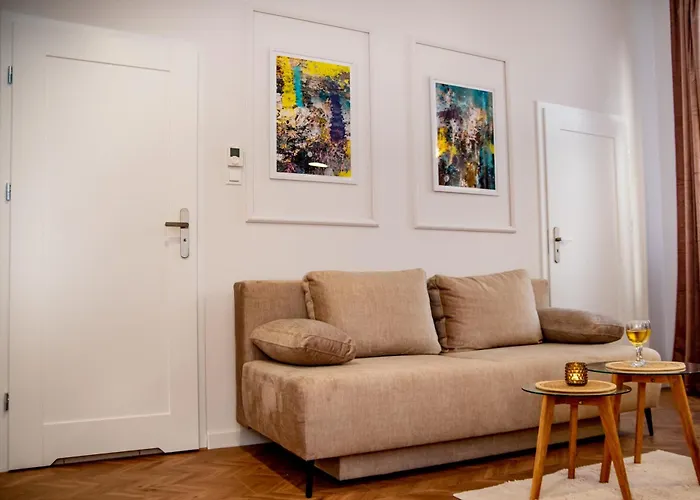 Appartement - Sloneczna Kamienica - Prywatny Parking Free! Częstochowa